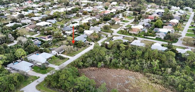 6483 SE Sylvan Place, Hobe Sound, FL 33455