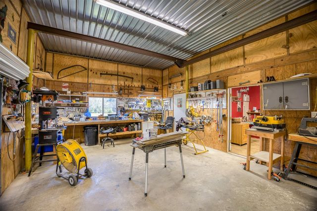 613 Fm 1272, Grapeland, TX 75844