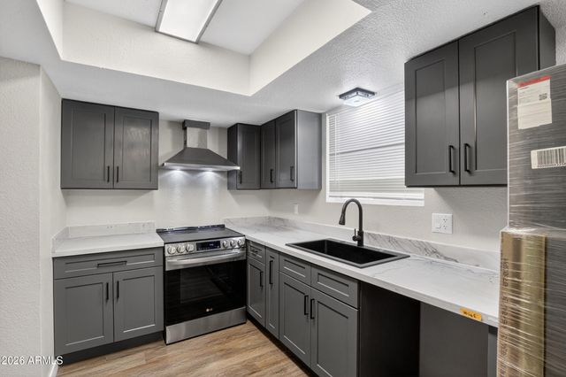 1063 N July Circle, Mesa, AZ 85203