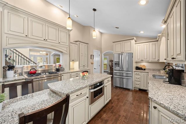 14 Ginger Crest Drive, Glen Carbon, IL 62034