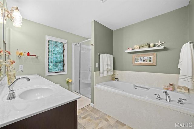 14 Ginger Crest Drive, Glen Carbon, IL 62034