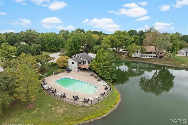 14 Ginger Crest Drive, Glen Carbon, IL 62034
