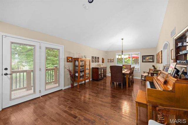 14 Ginger Crest Drive, Glen Carbon, IL 62034