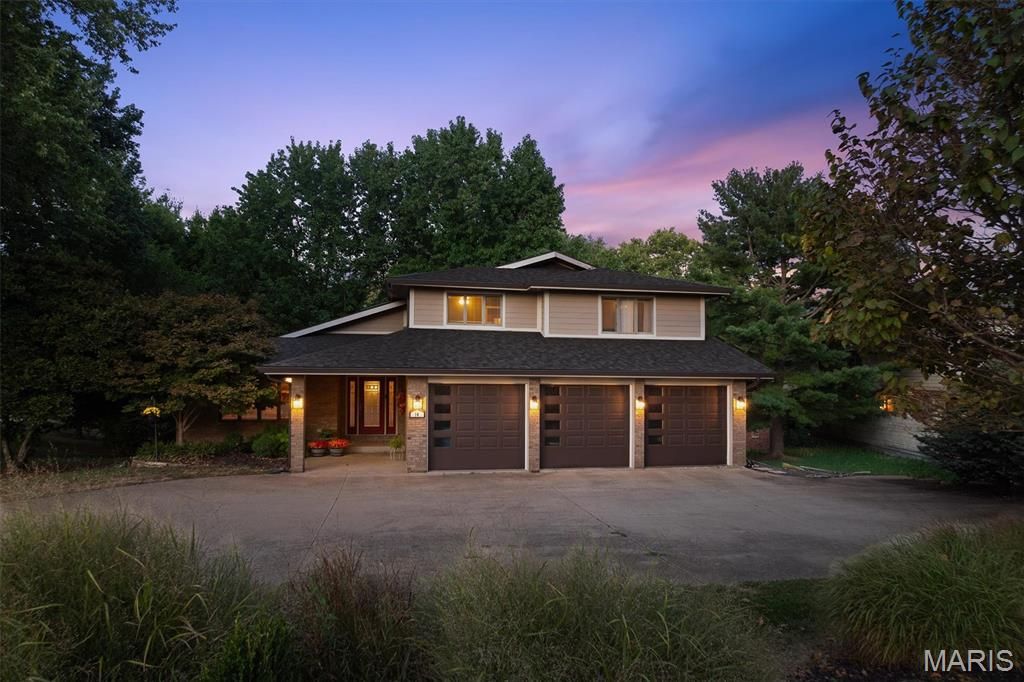14 Ginger Crest Drive, Glen Carbon, IL 62034