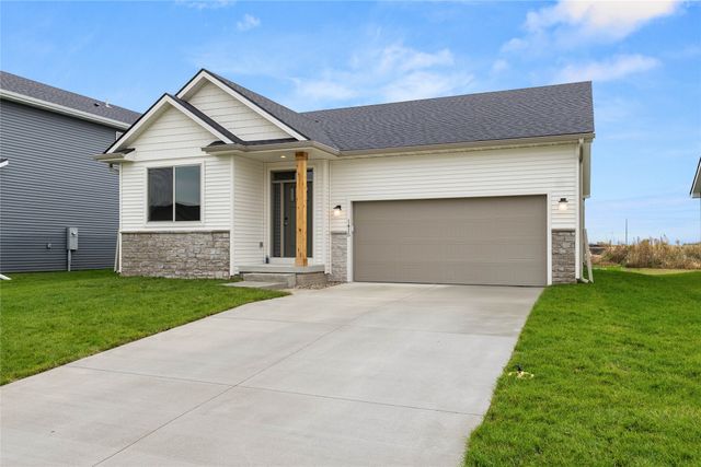1415 Locust Street, Waukee, IA 50263