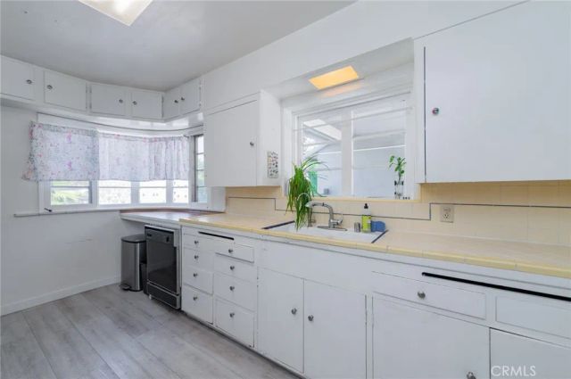 212 W Las Flores Avenue, Arcadia, CA 91007