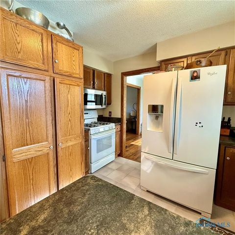 2240 Ruthanne Drive, Toledo, OH 43611