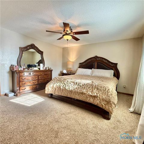 2240 Ruthanne Drive, Toledo, OH 43611