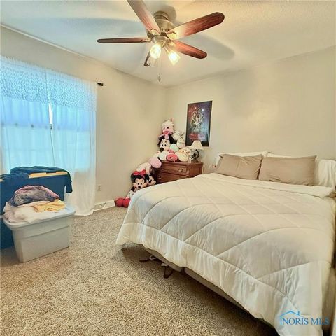 2240 Ruthanne Drive, Toledo, OH 43611