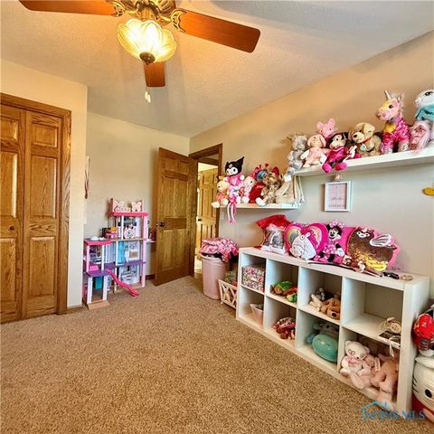 2240 Ruthanne Drive, Toledo, OH 43611