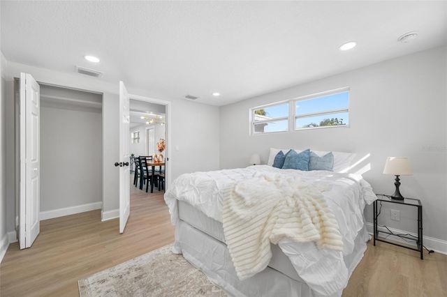 8946 DREAM WAY, Largo, FL 33773