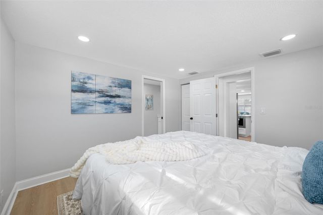 8946 DREAM WAY, Largo, FL 33773