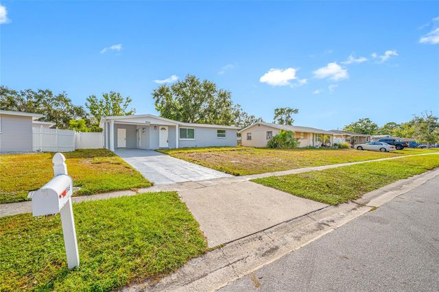 8946 DREAM WAY, Largo, FL 33773