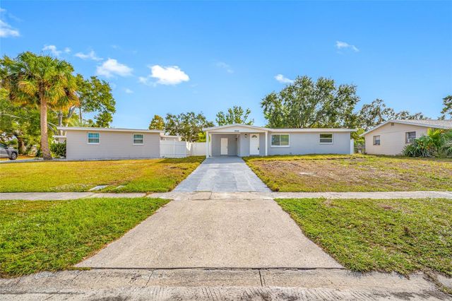 8946 DREAM WAY, Largo, FL 33773