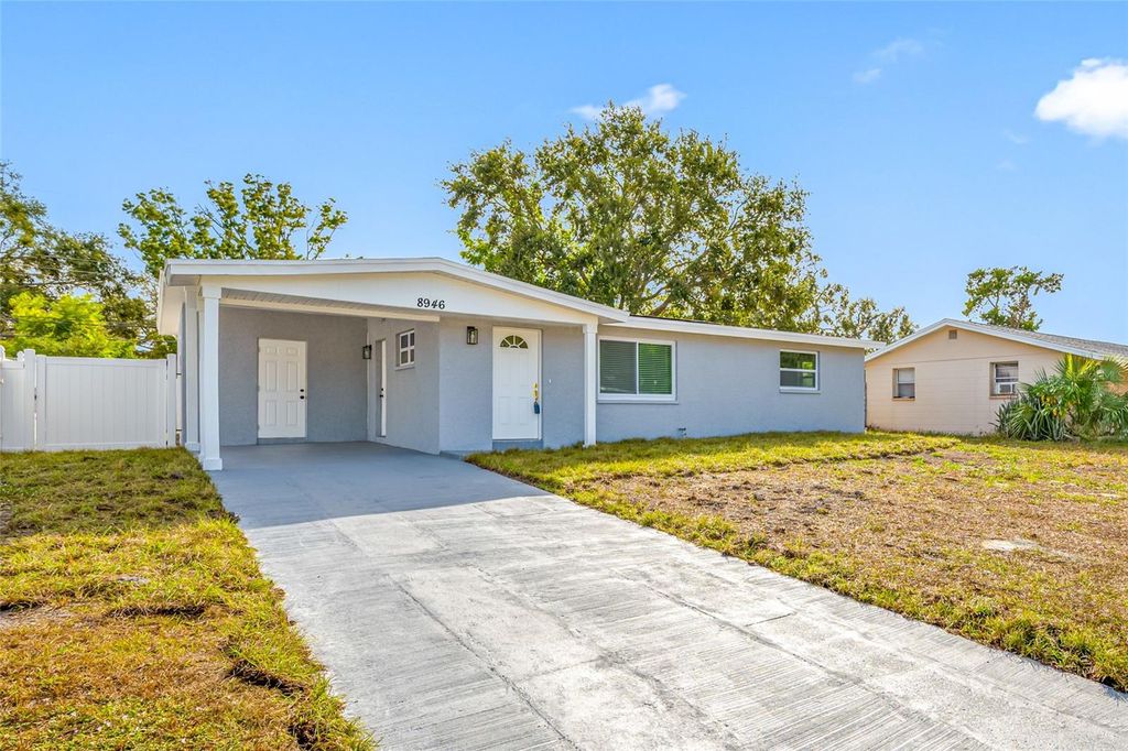 8946 DREAM WAY, Largo, FL 33773