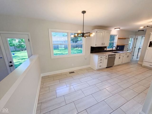 5110 Winston Drive, Indianapolis, IN 46226