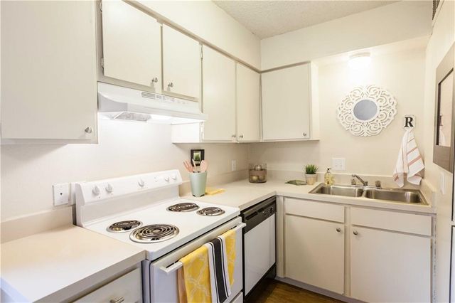 4209 Avenue B Ave 110, Austin, TX 78751