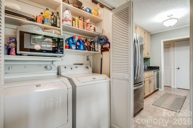 99 Oak Ridge Road, Pisgah Forest, NC 28768