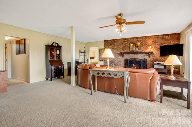 99 Oak Ridge Road, Pisgah Forest, NC 28768