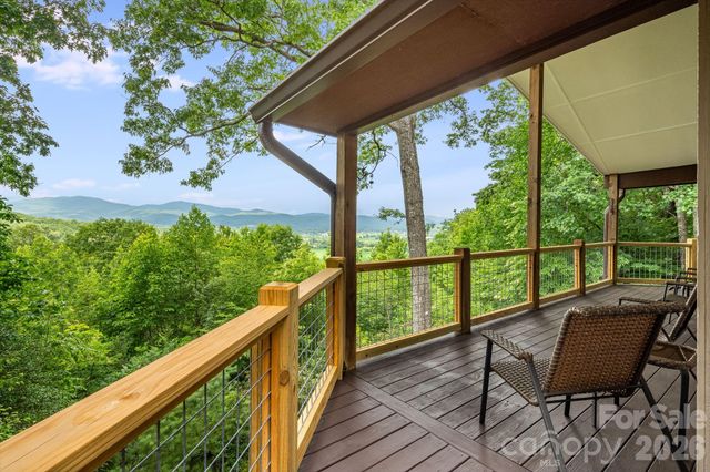 99 Oak Ridge Road, Pisgah Forest, NC 28768