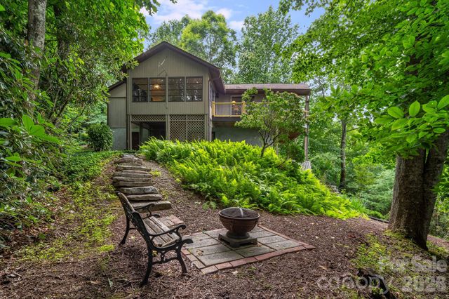 99 Oak Ridge Road, Pisgah Forest, NC 28768