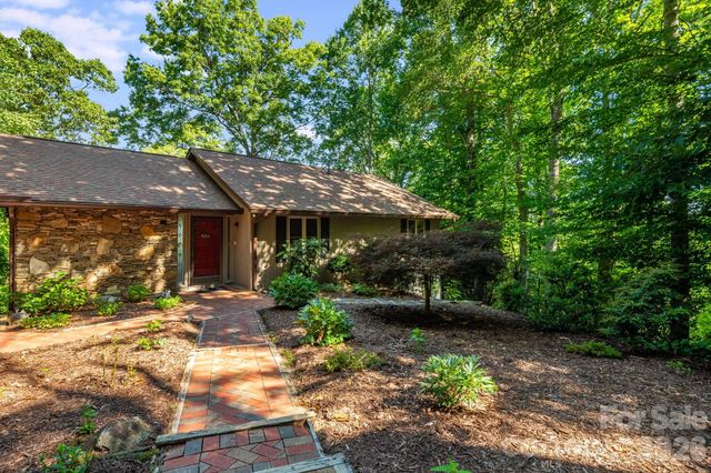 99 Oak Ridge Road, Pisgah Forest, NC 28768