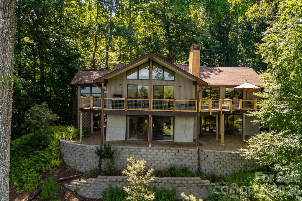 99 Oak Ridge Road, Pisgah Forest, NC 28768