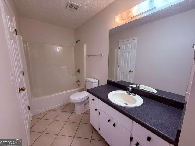 4825 Red Oak Drive, Gainesville, GA 30506