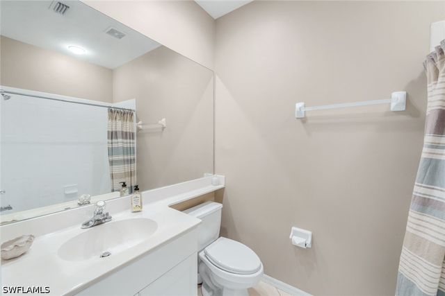 8247 Parkstone PL 205, Naples, FL 34120