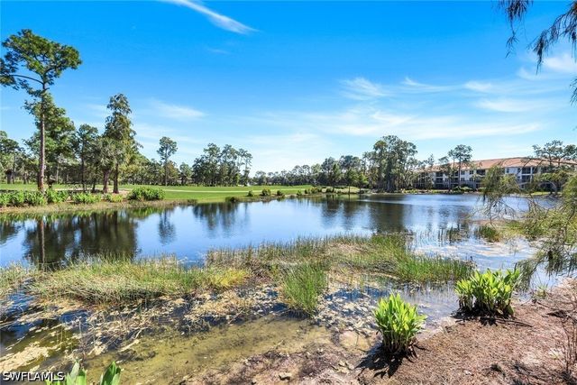 8247 Parkstone PL 205, Naples, FL 34120