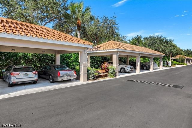 8247 Parkstone PL 205, Naples, FL 34120