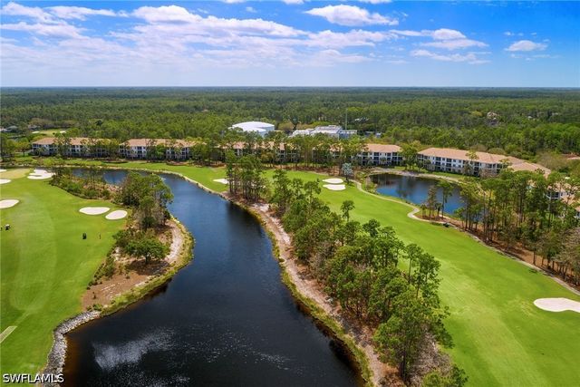 8247 Parkstone PL 205, Naples, FL 34120