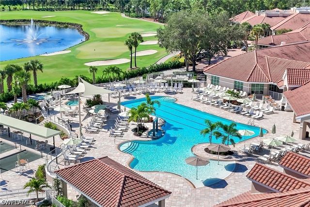 8247 Parkstone PL 205, Naples, FL 34120