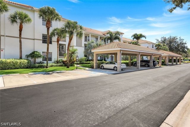 8247 Parkstone PL 205, Naples, FL 34120