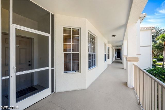 8247 Parkstone PL 205, Naples, FL 34120