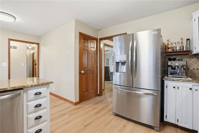 3910 Carter Drive, Smithville, MO 64089