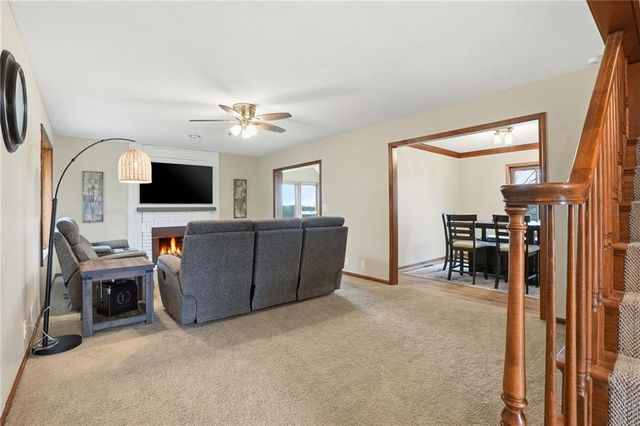 3910 Carter Drive, Smithville, MO 64089