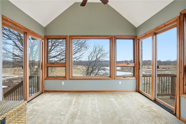 3910 Carter Drive, Smithville, MO 64089