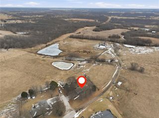 3910 Carter Drive, Smithville, MO 64089