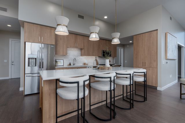 1212 Demonbreun St Apt 2801, Nashville, TN 37203