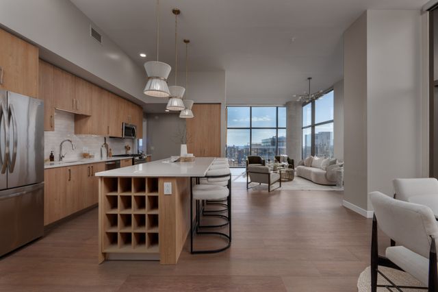 1212 Demonbreun St Apt 2801, Nashville, TN 37203