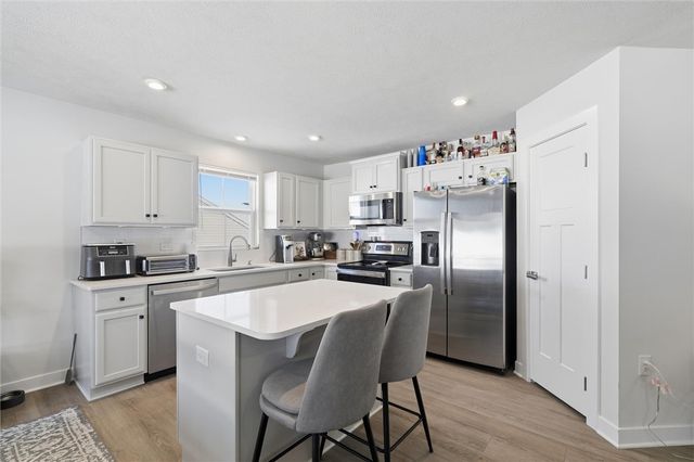 412 SPRUCE LANE, Houston, PA 15342