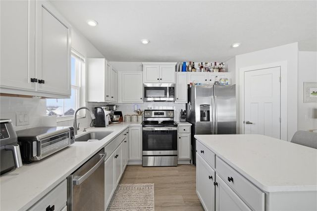 412 SPRUCE LANE, Houston, PA 15342