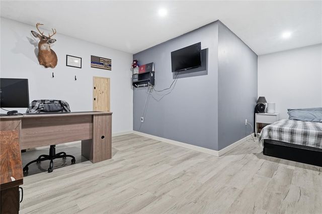 412 SPRUCE LANE, Houston, PA 15342