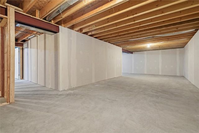 412 SPRUCE LANE, Houston, PA 15342