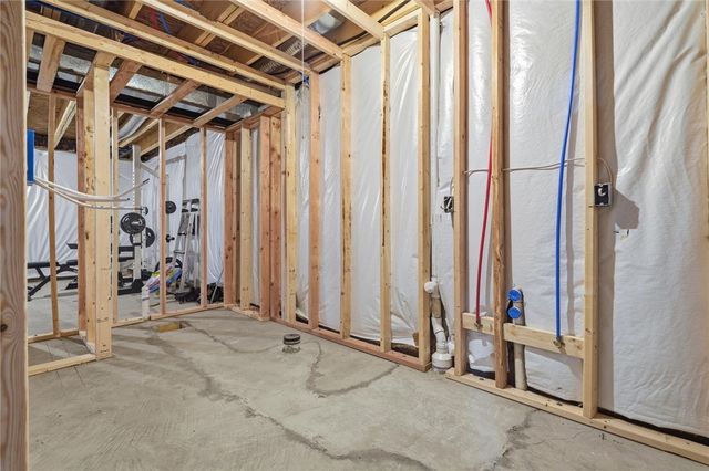 412 SPRUCE LANE, Houston, PA 15342