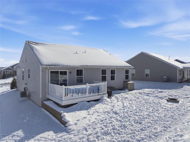 412 SPRUCE LANE, Houston, PA 15342