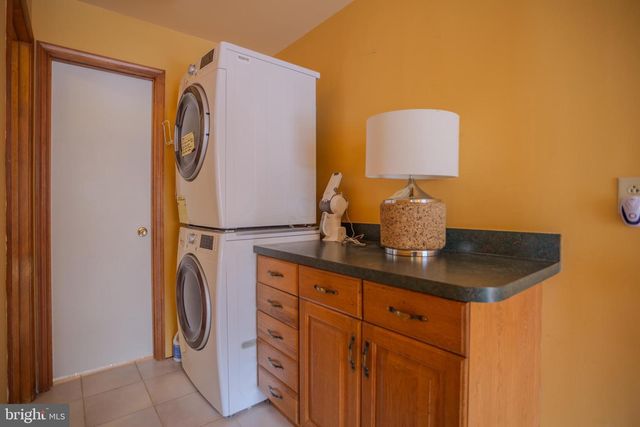 734 WALDEN RD, Hedgesville, WV 25427