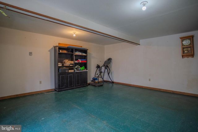 734 WALDEN RD, Hedgesville, WV 25427