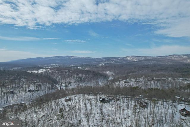 734 WALDEN RD, Hedgesville, WV 25427